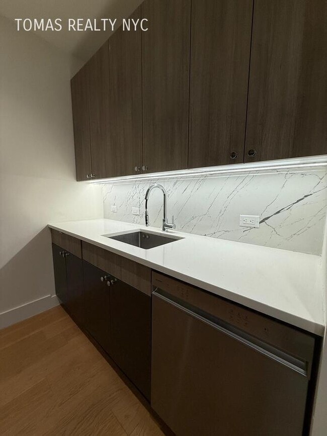 Photo - 3103 Sedgwick Ave Unit 1C