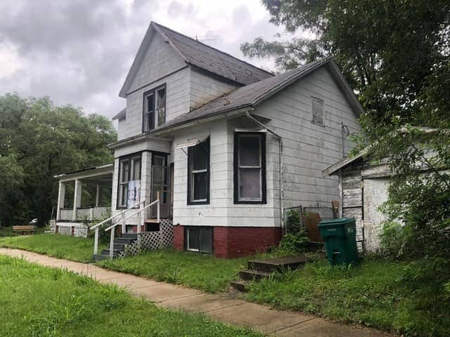 Building Photo - 1103 E Prairie Ave
