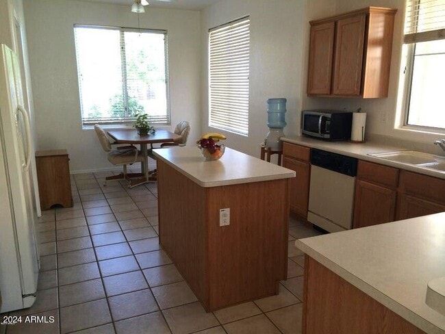 Photo - 1415 W Musket Way