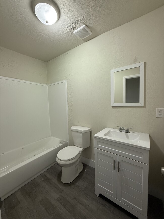 1303 Main St