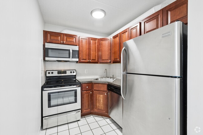 Studio, 1BA - 600SF - Kitchen - Namotur Apartment Homes