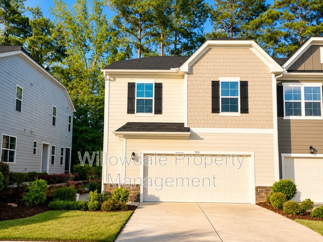 Building Photo - 203 Gremar Dr.