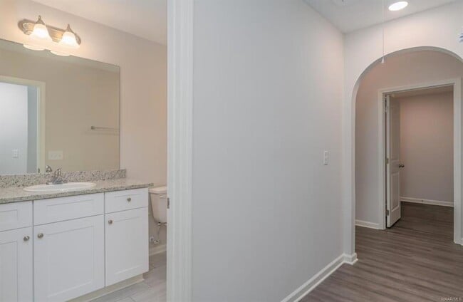 Photo - 1884 Landing Pl