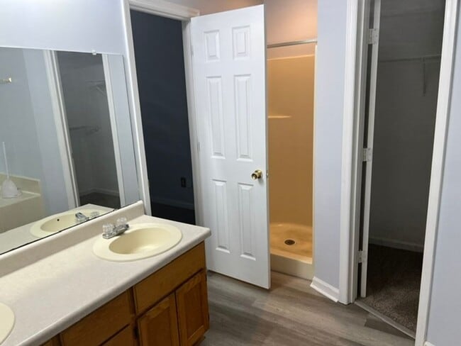 121 Timber Ridge Dr
