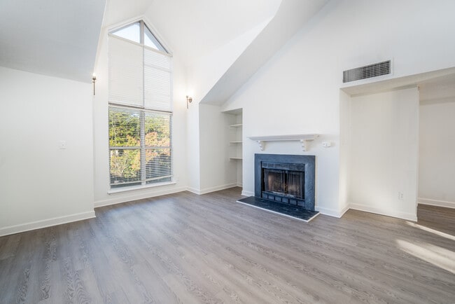 Photo - McIver Square Apartments