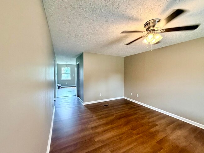 Photo - 922 L C Ave