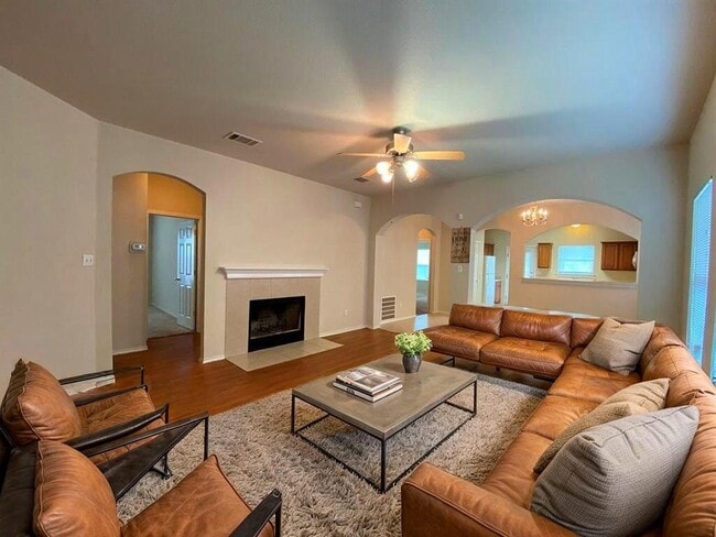 Photo - 207 Brown St