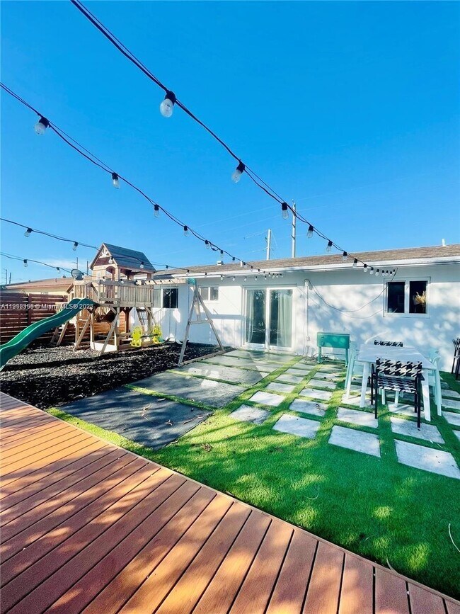 Photo - 207 SW 12th Ave