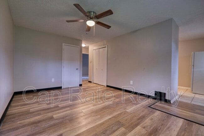 Building Photo - 1020 E 13th Ave Rental