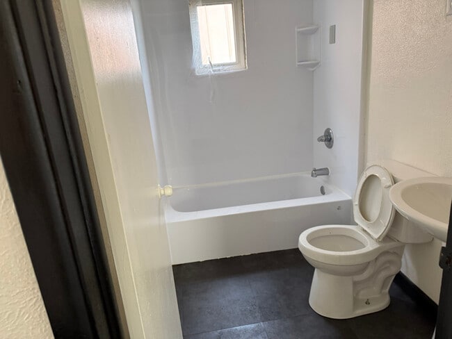 Photo - 162 Township Rd 1043