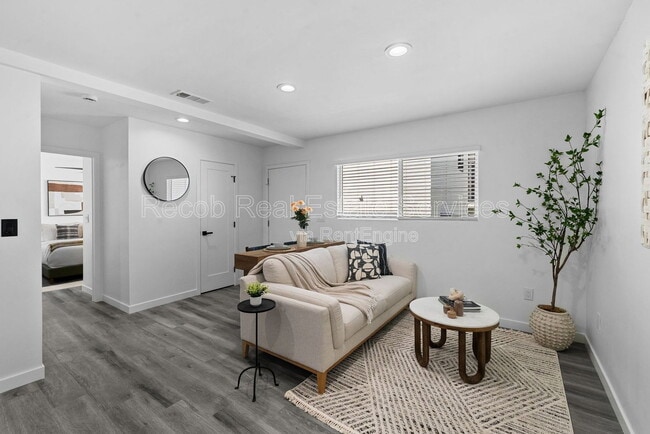 Photo - 5116 69th St Unit 5114