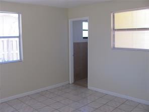 Photo - 3111 NE 11th Ave