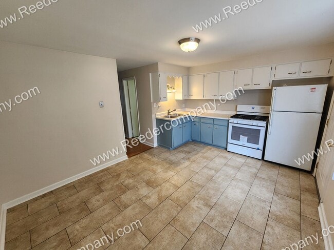 Photo - 2 bedroom townhome, minutes from highway and Morton High School