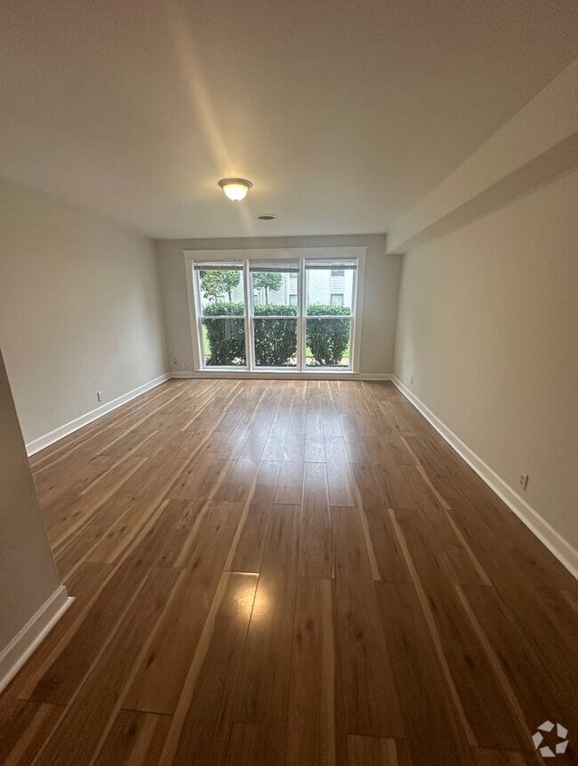 Building Photo - 246 White Bridge Pike Unit 246 Segoide - A10 Rental