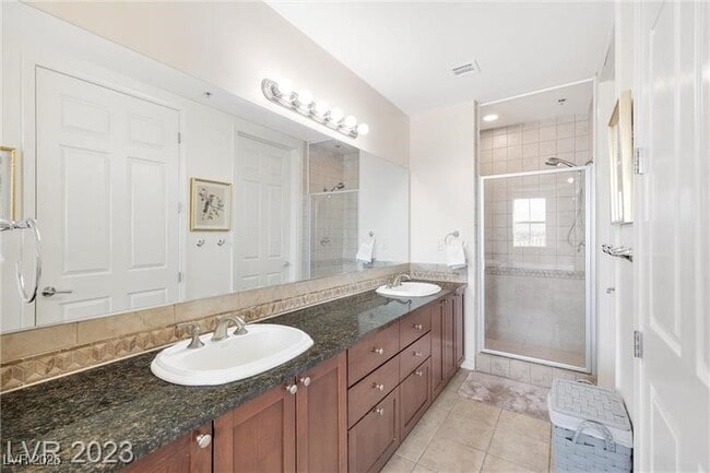 Photo - 2405 W Serene Ave Unidad 603