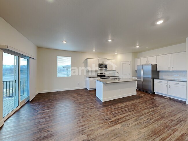 Photo - 15072 W 82nd Pl
