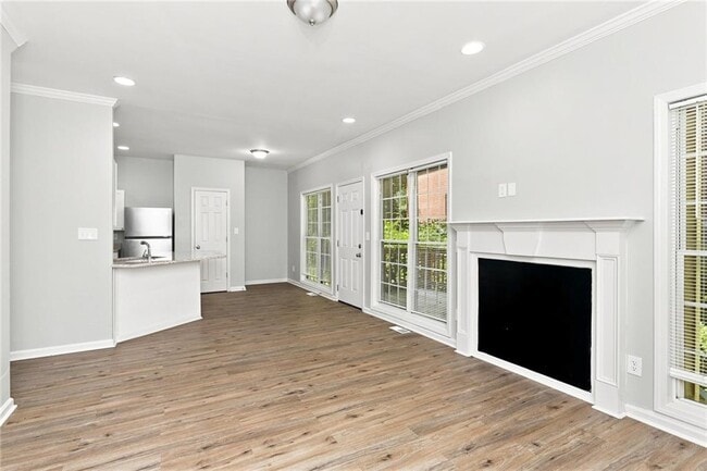 66 Holly Rd NW