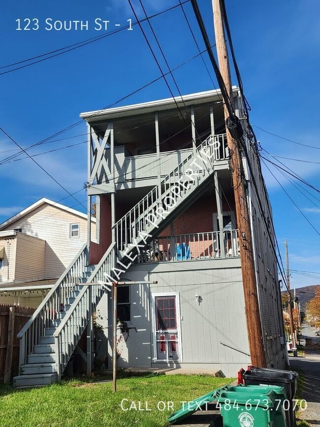 Photo - 123 South St Unit 1