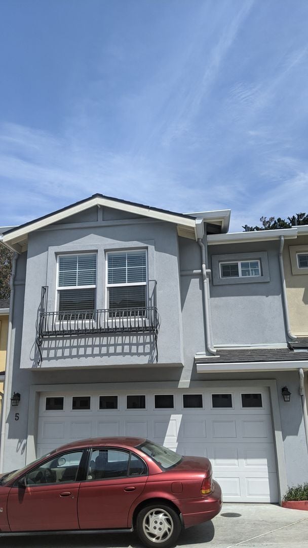 Building Photo - 625 Toro St Unit 625 Toro #5