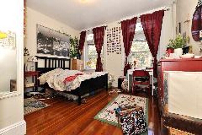 Photo - Brookline / Cleveland Circle 4 Bed/2 Bath on Strathmore Rd for Sept 2026