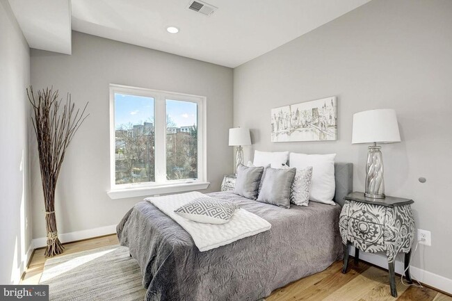 Photo - 1040 Bladensburg Rd NE Rental