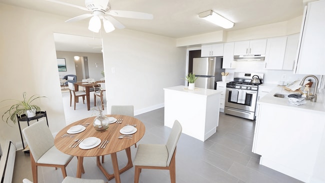 Photo - Wynnewood House