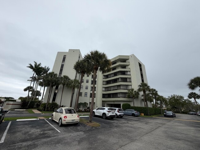 Building Photo - 6463 La Costa Dr Unit 203