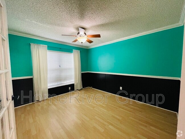 Building Photo - 10110 Cedar Dune Dr Rental
