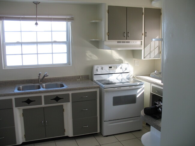 Photo - 1729 W Youngs Ditch Rd Unit 1