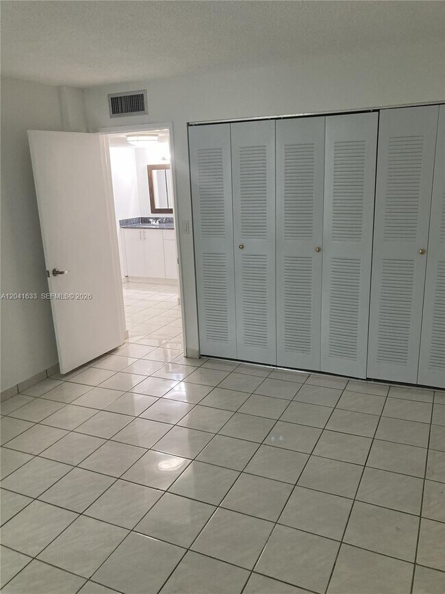 Photo - 210 Fontainebleau Blvd Unit 306