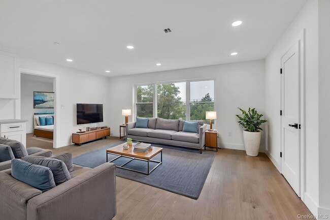 Building Photo - 74 Broadway Unit 2C