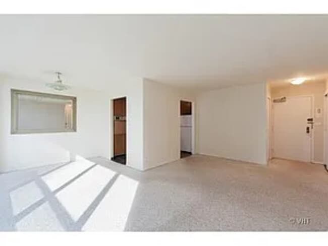 Photo - 3550 N Lake Shore Dr Unit APT 1121