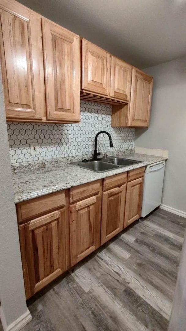 Building Photo - 425 E Fountain Pl Unit 204 Rental