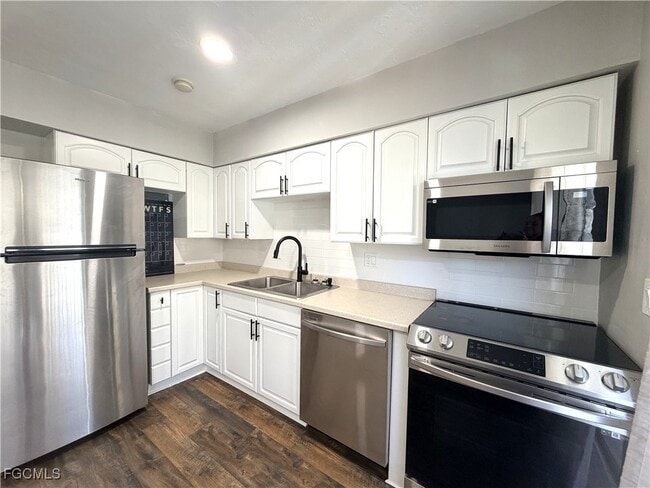 Photo - 1560 Colonial Blvd Unit 222
