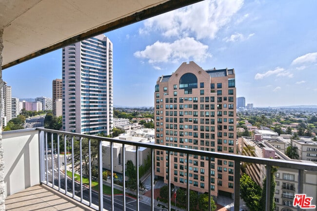 Photo - 10535 Wilshire Blvd Unit 1612