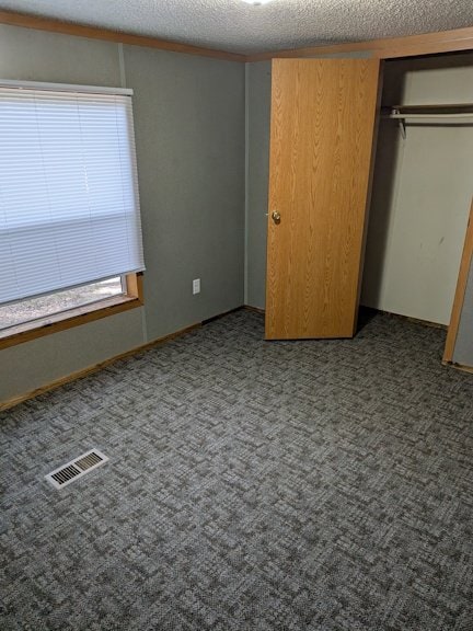 Photo - 4728 Rosemarie St