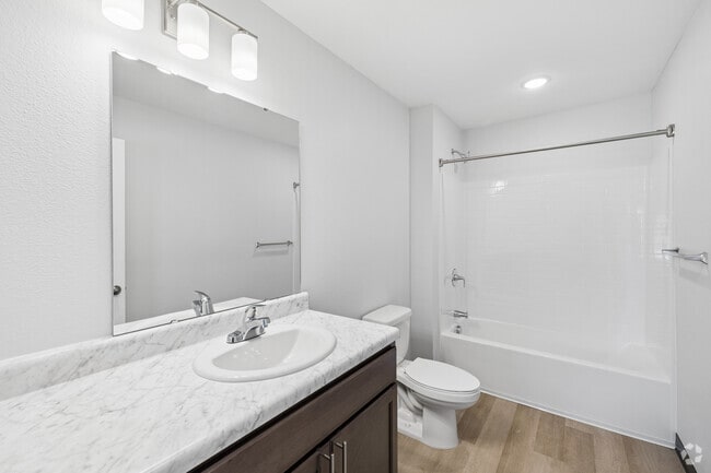 3BR, 2BA - 1,097SF - Primary Bathroom