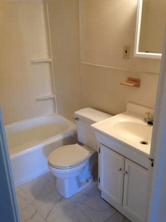 Bathroom - 232 Reay Aly Unit 232