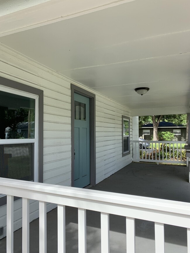 Photo - 1733 11th Ave N