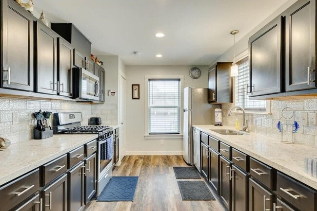 Photo - 1326 53rd St