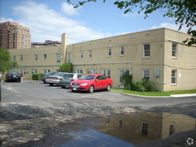 Photo - 730-736 N Oakland St