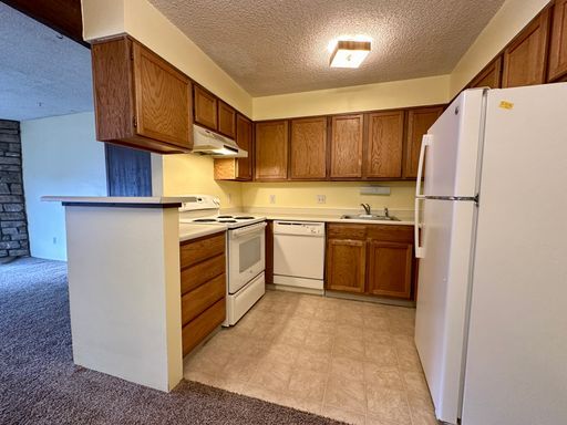 Photo - Lovely 1 Bedroom, 1 Bathroom Lakewood Condo! Community POOL!!!