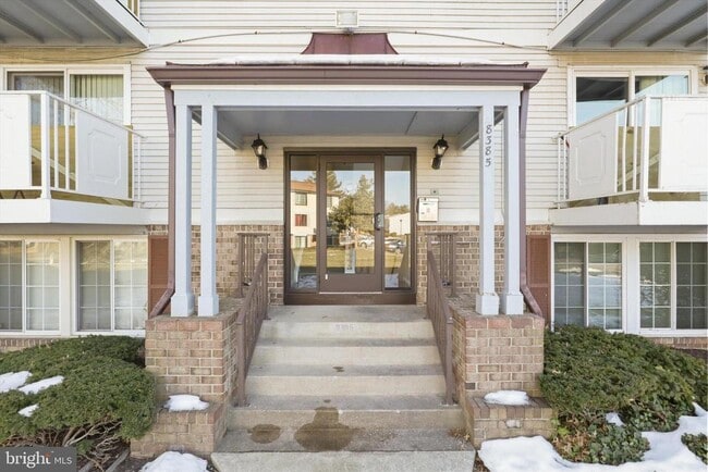 Photo - 8385 Brockham Dr Unit 29/85M