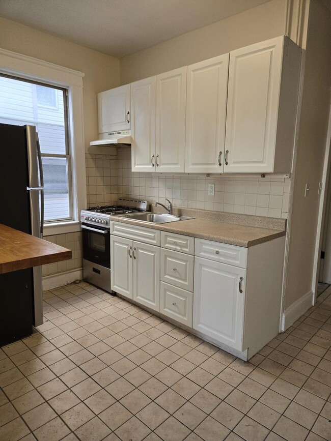 Photo - 436 Anderson Ave Unit 4