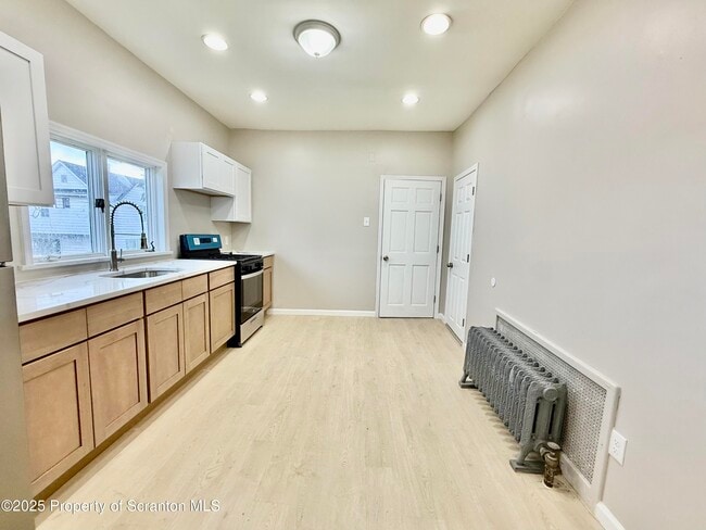 Photo - 611 Harrison Ave