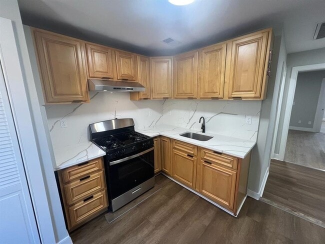 Building Photo - 434 West Side Ave Unit 1 Rental