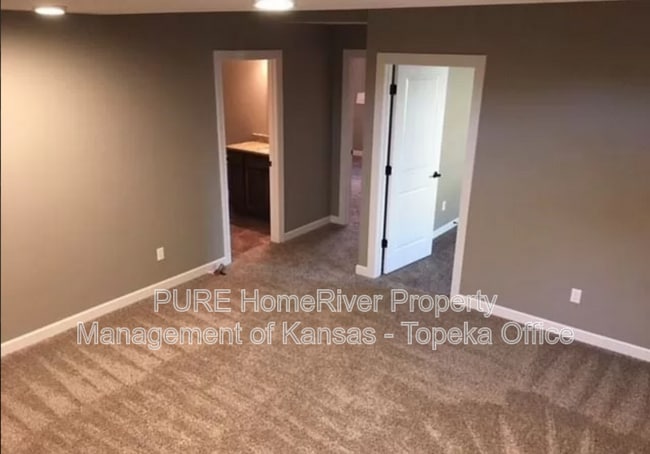 Photo - 4423 SE Gemstone Ln