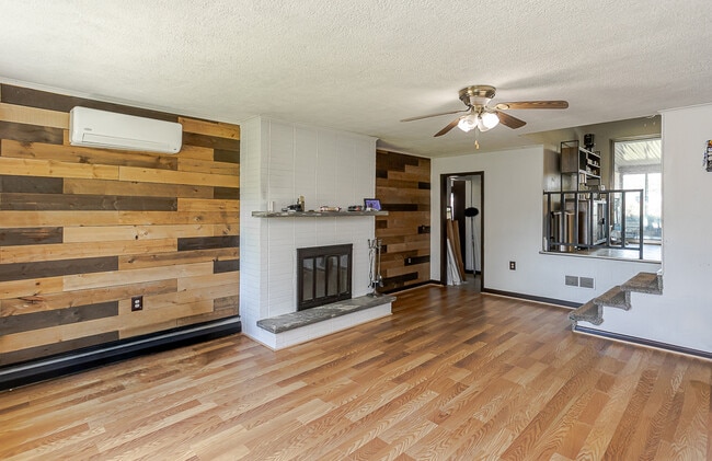 Photo - 6125 Seaman Rd
