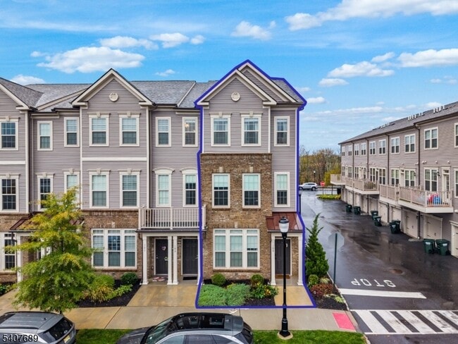 Photo - 105 Robeson St