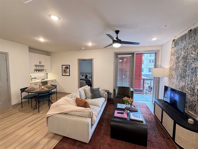 Photo - 11604 Stonehollow Dr Unidad B6.252